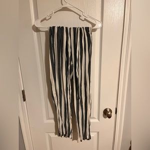 American Eagle Striped Lenin Pants